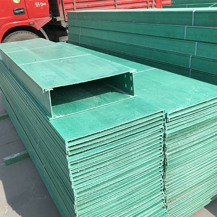 通遼市槽式梯式防腐玻璃鋼電纜橋架生產(chǎn)廠(chǎng)家批發(fā)價(jià)現(xiàn)貨