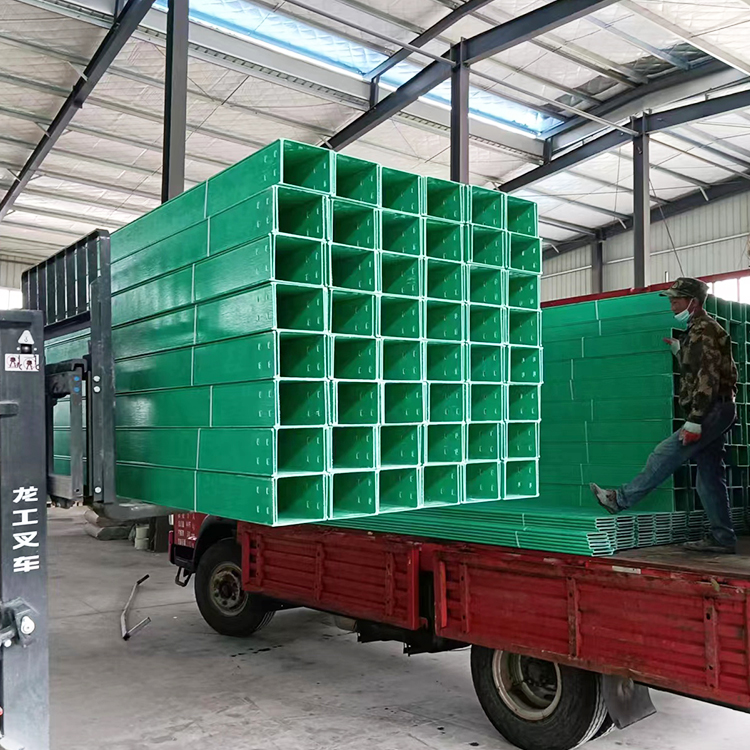 化工廠為什么要用玻璃鋼橋架？